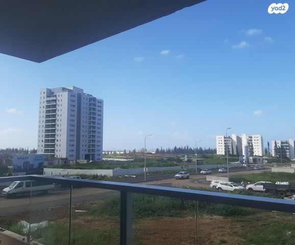 דירה, האנפה 14, החותרים, טירת כרמל