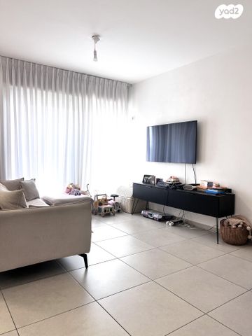 דירה, חיים חפר 9, הרקפות, ראשון לציון