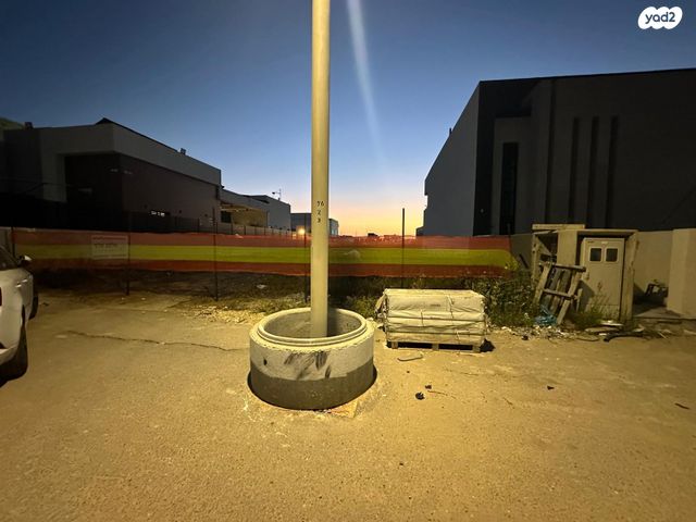 מגרשים, השעורה 5, מרכז שפירא, מרכז שפירא