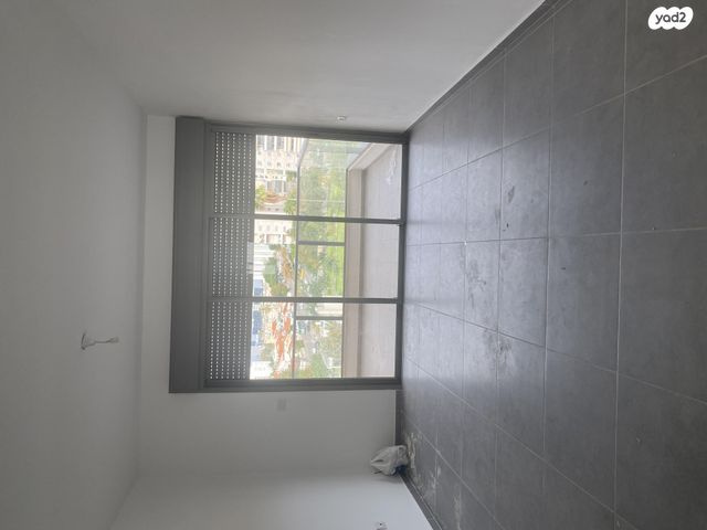 דירה, הרב זבולון גרז 9, רחובות הצעירה, רחובות