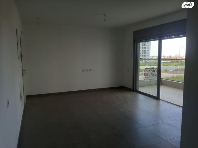 דירה, האנפה 14, החותרים, טירת כרמל