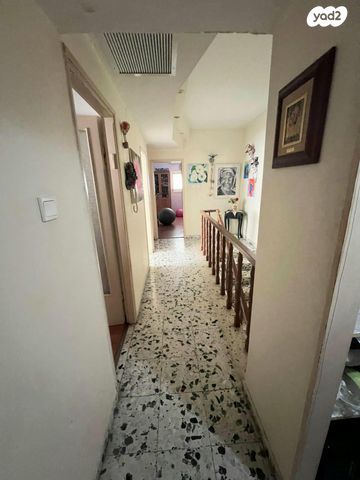 דופלקס, עגנון 8, דרום מערב ותיק, בת ים