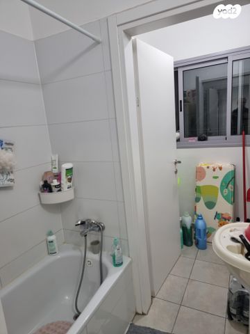 דירה, האנפה 14, החותרים, טירת כרמל