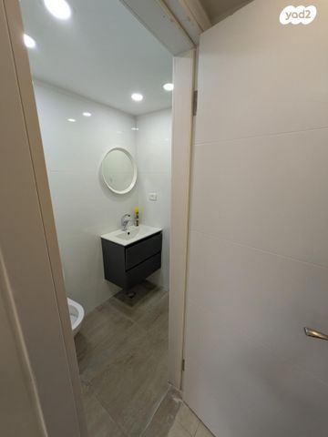 דירה, היבוק 27, מחנה יהודה - לב העיר, ירושלים