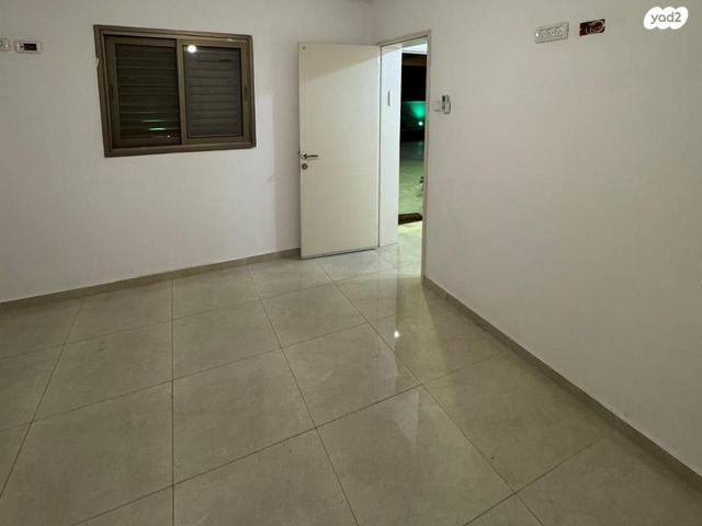 שדרות מנחם בגין 3