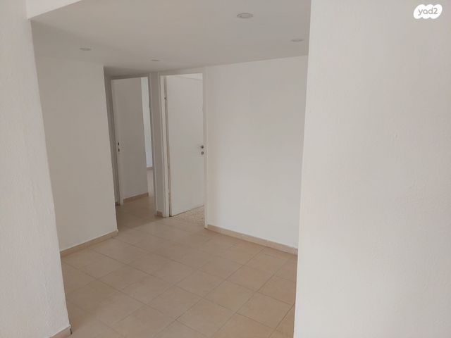 דירה, הסביונים 4, רובע א', אריאל