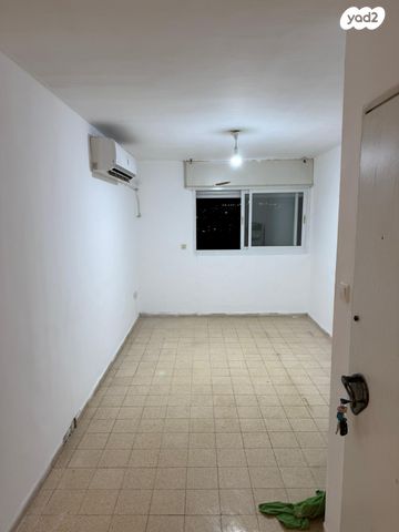 דירה, הרב חיים חביב 1, קרית היובל, ירושלים