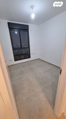 דירה, דרך זאב ז'בוטינסקי 8, לב המושבה / מרכז העיר, פתח תקווה