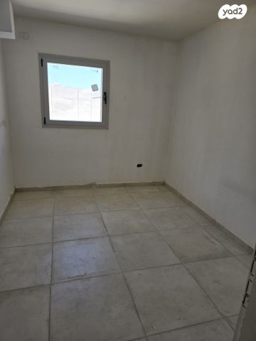 דירה, האורגים 10, הנביאים, בת ים