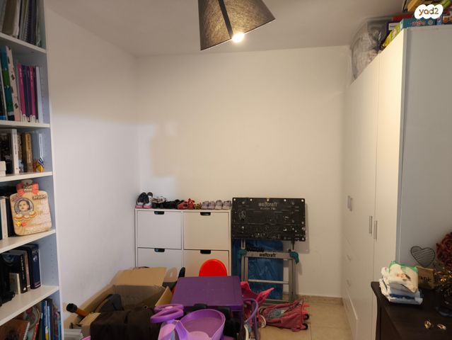 צביה לובטקין 23