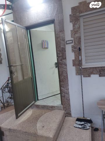 סטודיו/ לופט, אחד העם 43, שיכון א', קרית שמונה