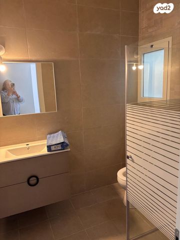 דירה, בלפור 90, עצמאות יוספטל, בת ים