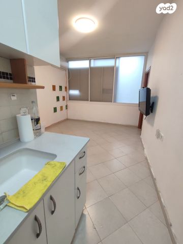 דירה, אשר לוין 3, רמב"ם, ראשון לציון