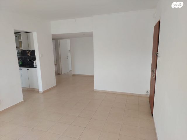 דירה, הסביונים 4, רובע א', אריאל