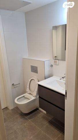 דירה, דרך זאב ז'בוטינסקי 8, לב המושבה / מרכז העיר, פתח תקווה