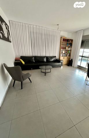 גג/ פנטהאוז, דוגית 2, נתיבות מערב, נתיבות