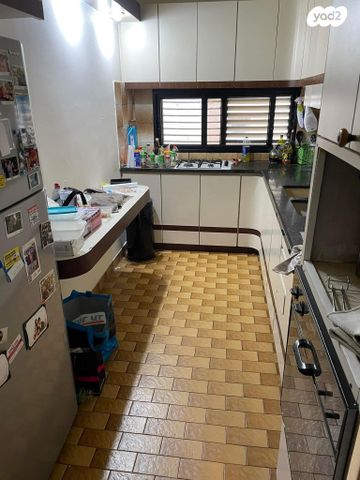 דירה, ז'בוטינסקי 26, ארלוזורוב, גבעתיים