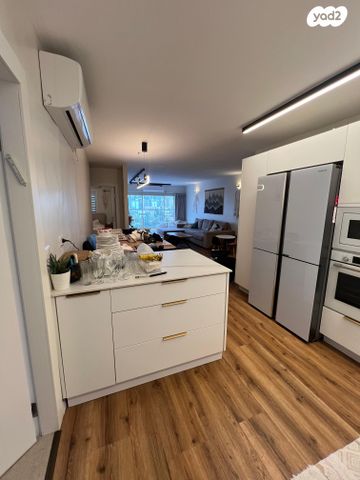 דירה, חיים וייצמן 76, מרכז, קרית עבודה, חולון