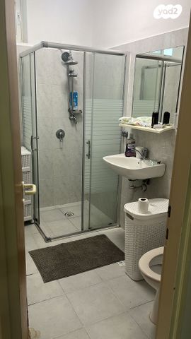 יחידת דיור, יסמין 5, גבע בנימין, אדם - גבע בנימין