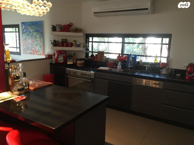 דו משפחתי, השיטה 15, אורנית, אורנית