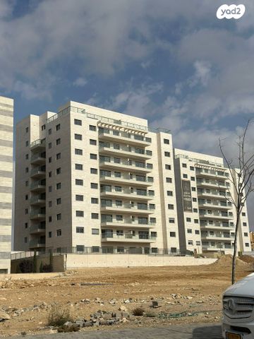 דירת גן, תל גבעון 1, ממשית, דימונה