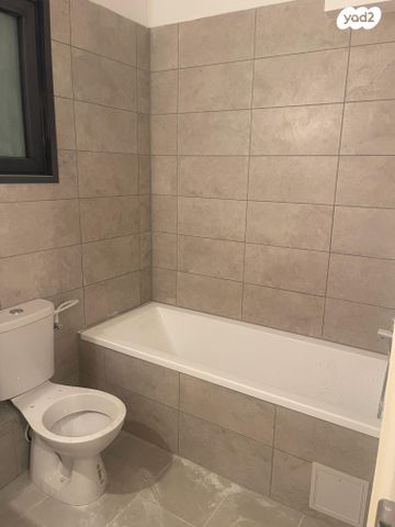 הרב שלום שבזי 225