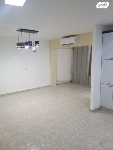 דירה, חנה סנש 2, קרית עשור, נהריה