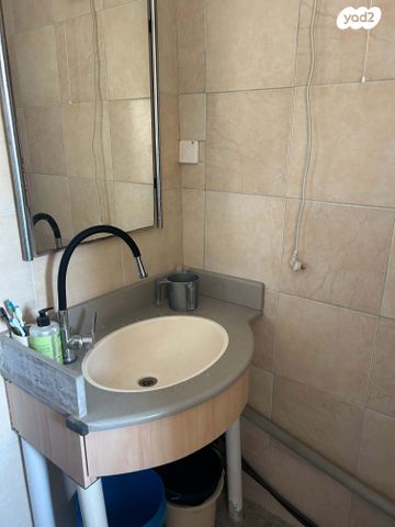 יחידת דיור, קניון בארות יצחק 1, בארות יצחק, בארות יצחק