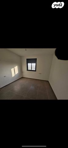 דירה, עופרה 5, גן יבנה מערב, גן יבנה