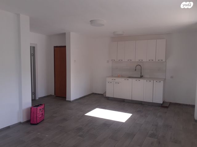 דירה, אבן גבירול 43, גבעת המורה, עפולה