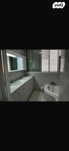 דירה, ראשון לציון 10, מרכז העיר דרום, נתניה