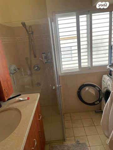 דירה, ז'בוטינסקי 26, ארלוזורוב, גבעתיים