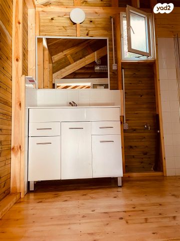 יחידת דיור, הברוש 8, נווה ירק, נווה ירק