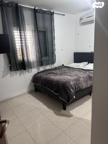 קלמן גבריאלוב 23