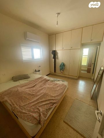 ז'בוטינסקי 26