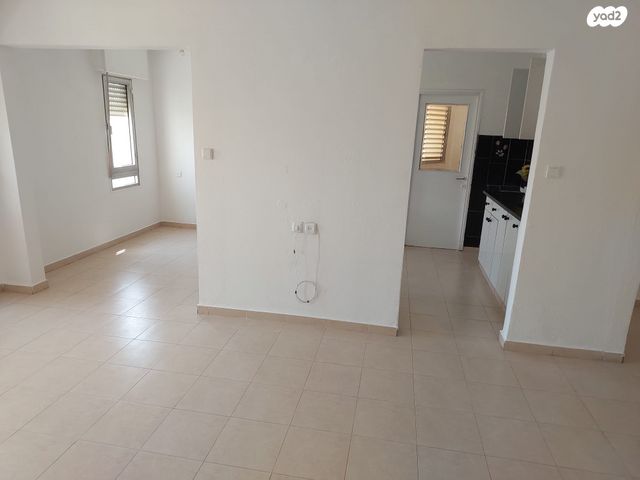 דירה, הסביונים 4, רובע א', אריאל