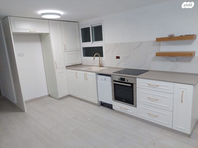 יחידת דיור, ברקת 12, נעלה, נעלה