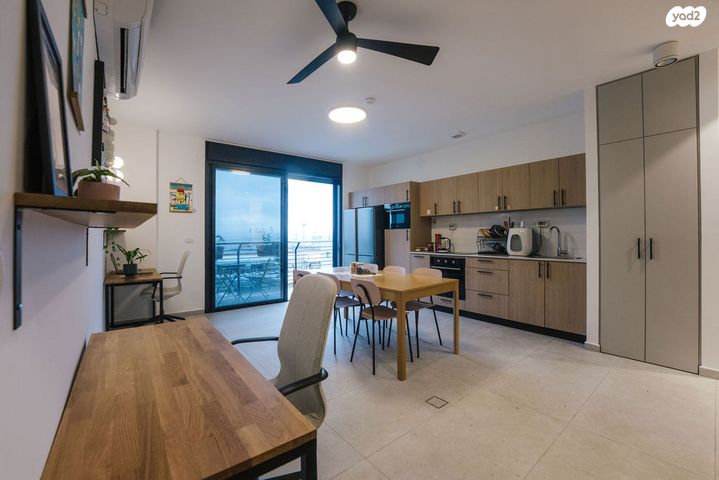 דירה, דרך העצמאות 37, שער פלמר, תחנת רכבת השמונה, חיפה