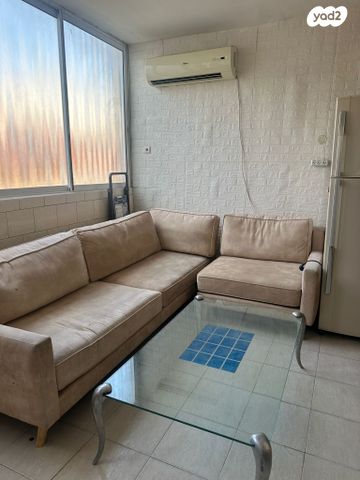 יחידת דיור, אשר לוין 7, רמב"ם, ראשון לציון