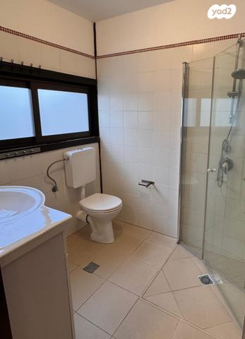 יחידת דיור, חרשים, חרשים, חרשים