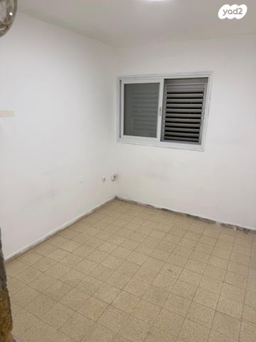 דירה, הרב חיים חביב 1, קרית היובל, ירושלים