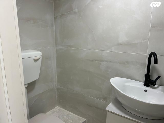 סטודיו/ לופט, מדרגות צפת 4, הרצליה, חיפה