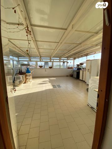 דירה, נרקיסים 4, שאר העיר, רמת ישי