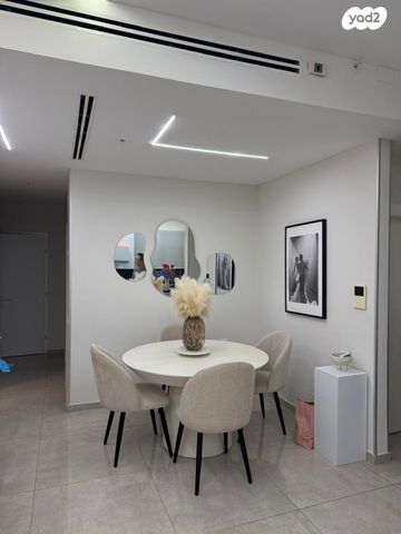 דירה, דווייט דייוויד איזנהאואר 5, אגמים, נתניה