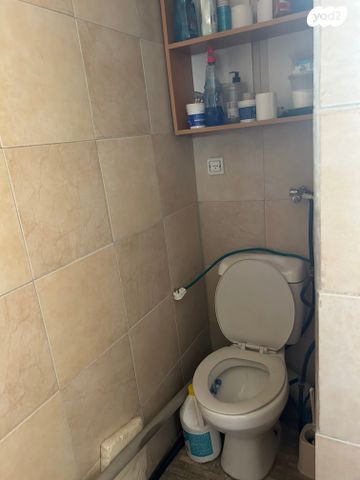 יחידת דיור, קניון בארות יצחק 1, בארות יצחק, בארות יצחק