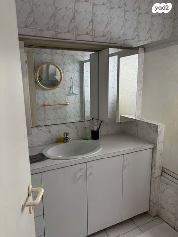 דירה, קריניצי 9, שכונת יהלום, מרכז העיר ב, רמת גן