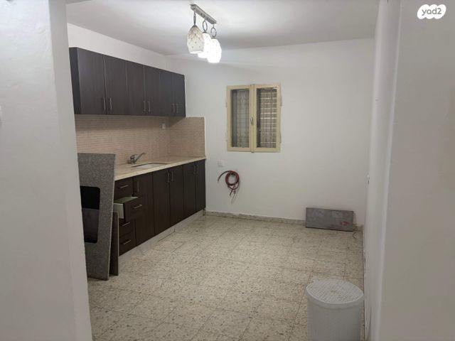 דירה, ביאליק 20, בן גוריון, אשקלון