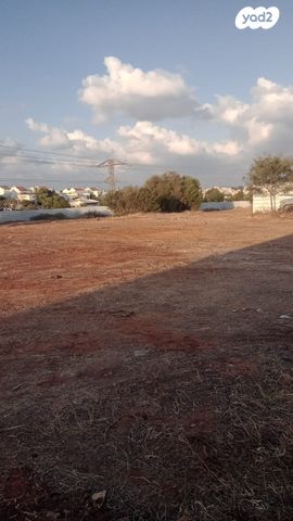 מגרשים, הר סיני 26, יד התשעה, שביב, הרצליה