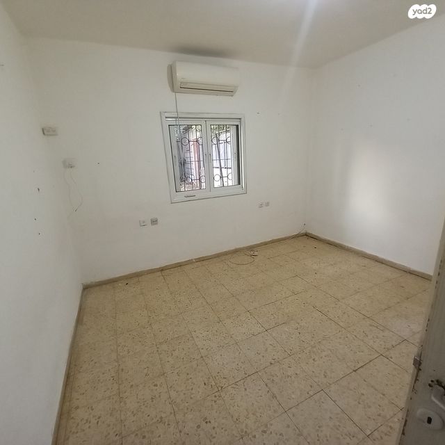 דו משפחתי, קהילת קרקוב 6, הדר יוסף, תל אביב יפו