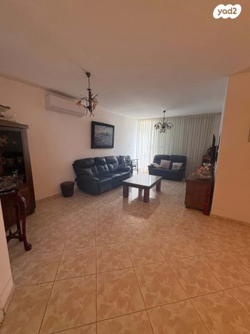 משה אבן עזרא 18